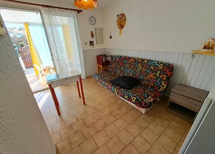 Appartement 2 Pièces Rdc Avec Parking, Terrasse - Fr-1-326-439